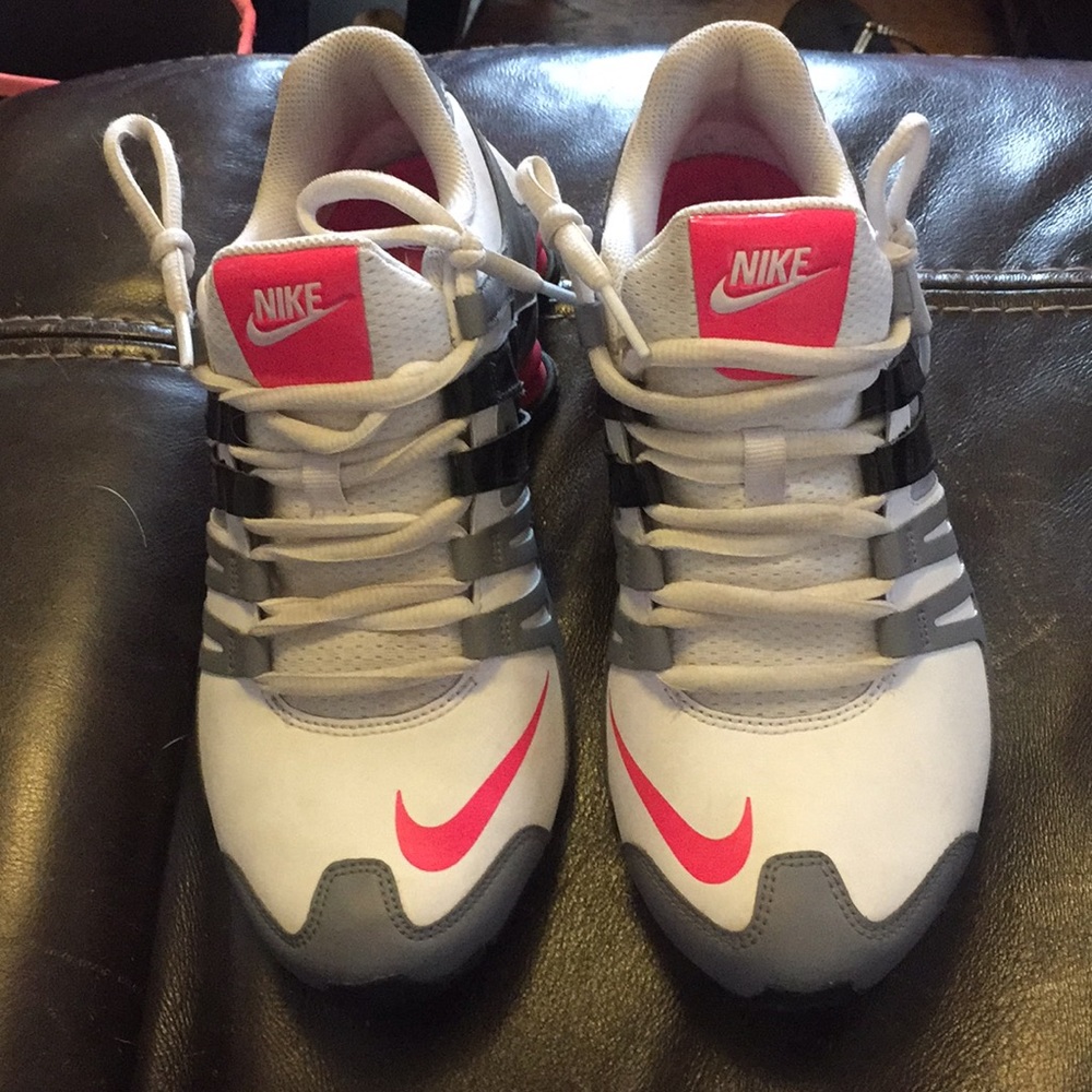 Nike Shocks